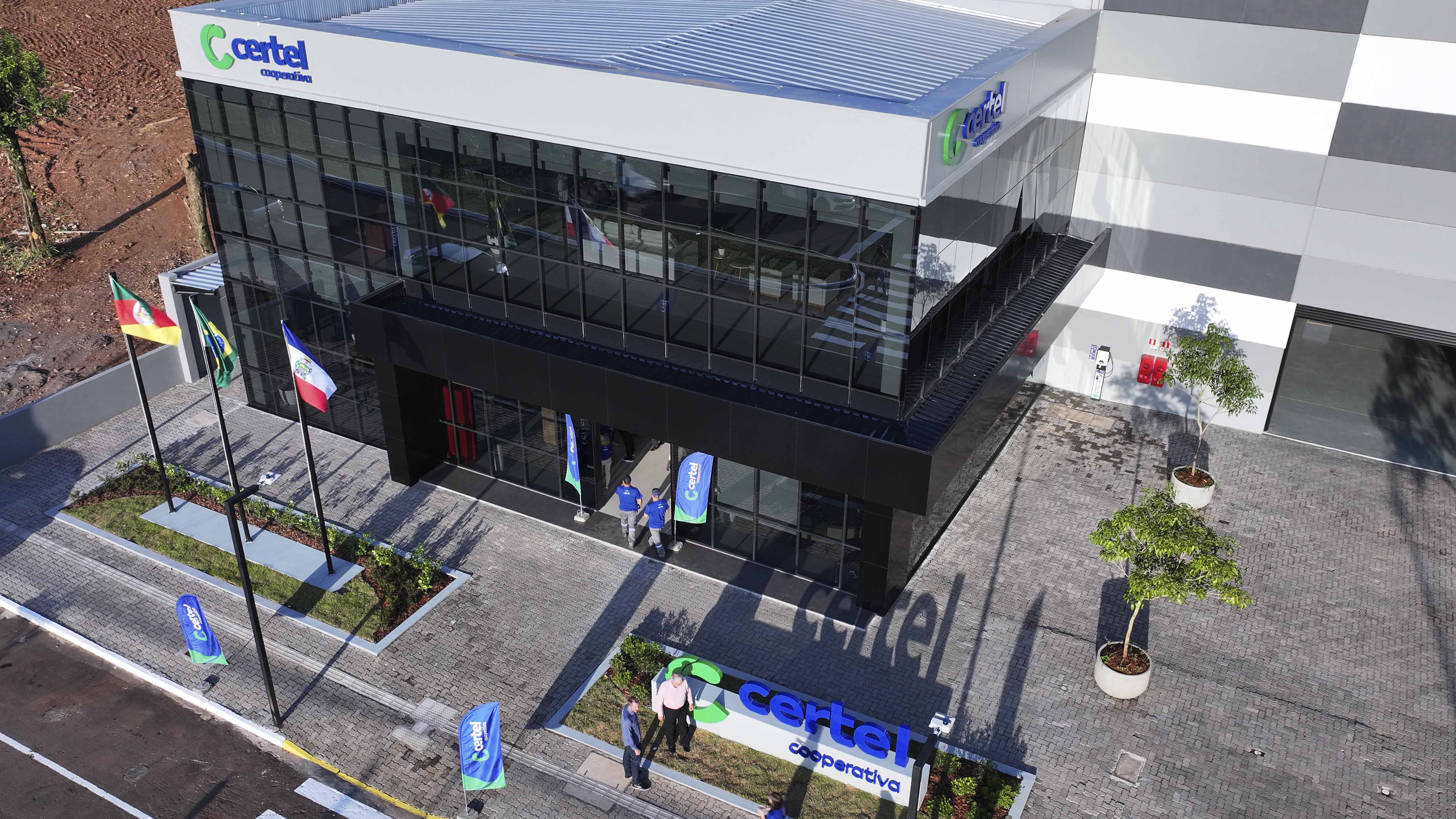 Certel comemora 70 anos com inauguração de sede operacional em Lajeado