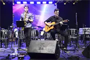 Cristiano Ludwig e Lucas Welp apresentaram violão e saxofone instrumental