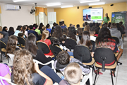 Alunos da EMEF Vida Nova, de Lajeado, aprenderam sobre compostagem