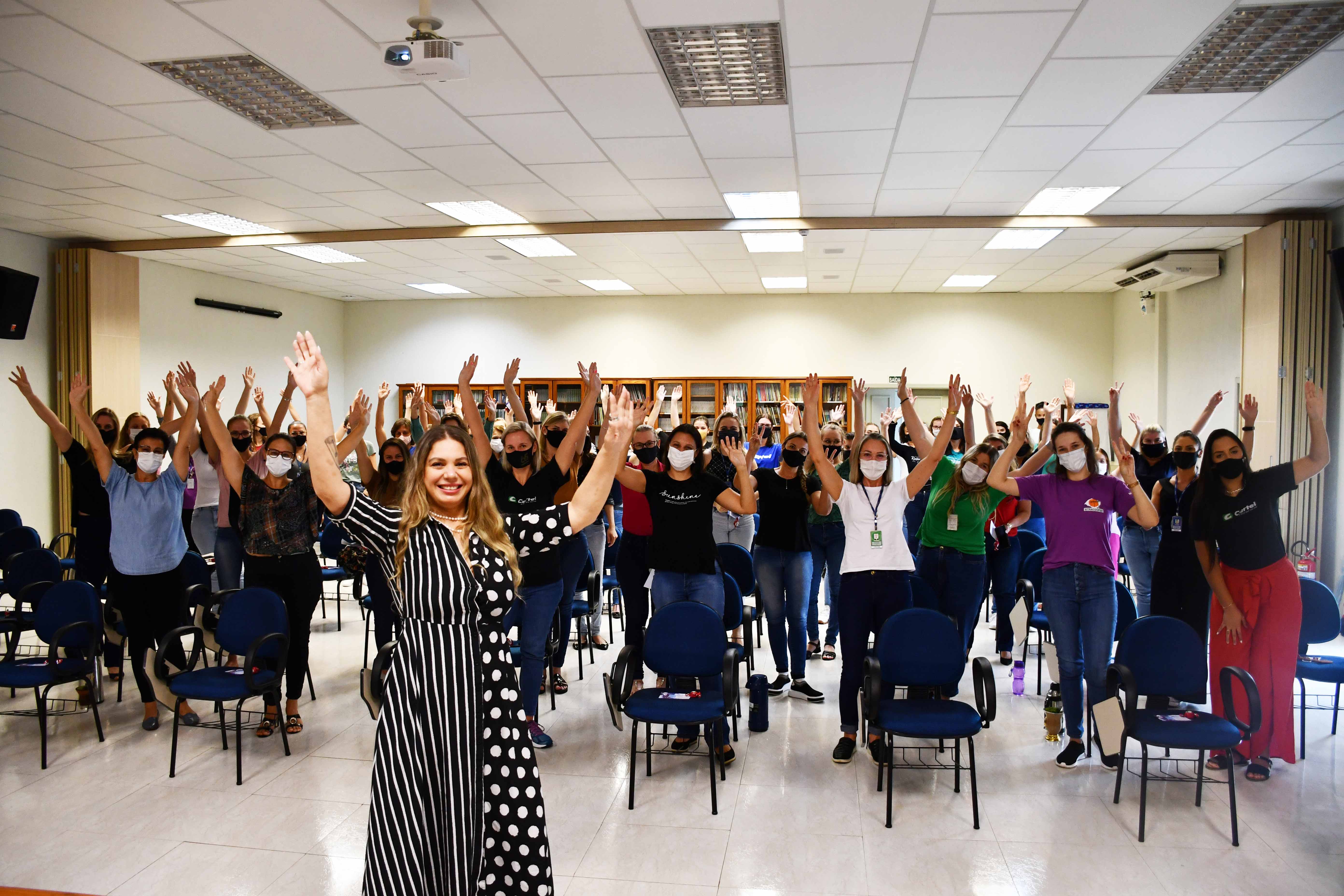 Protagonismo feminino é estimulado entre funcionárias da Certel