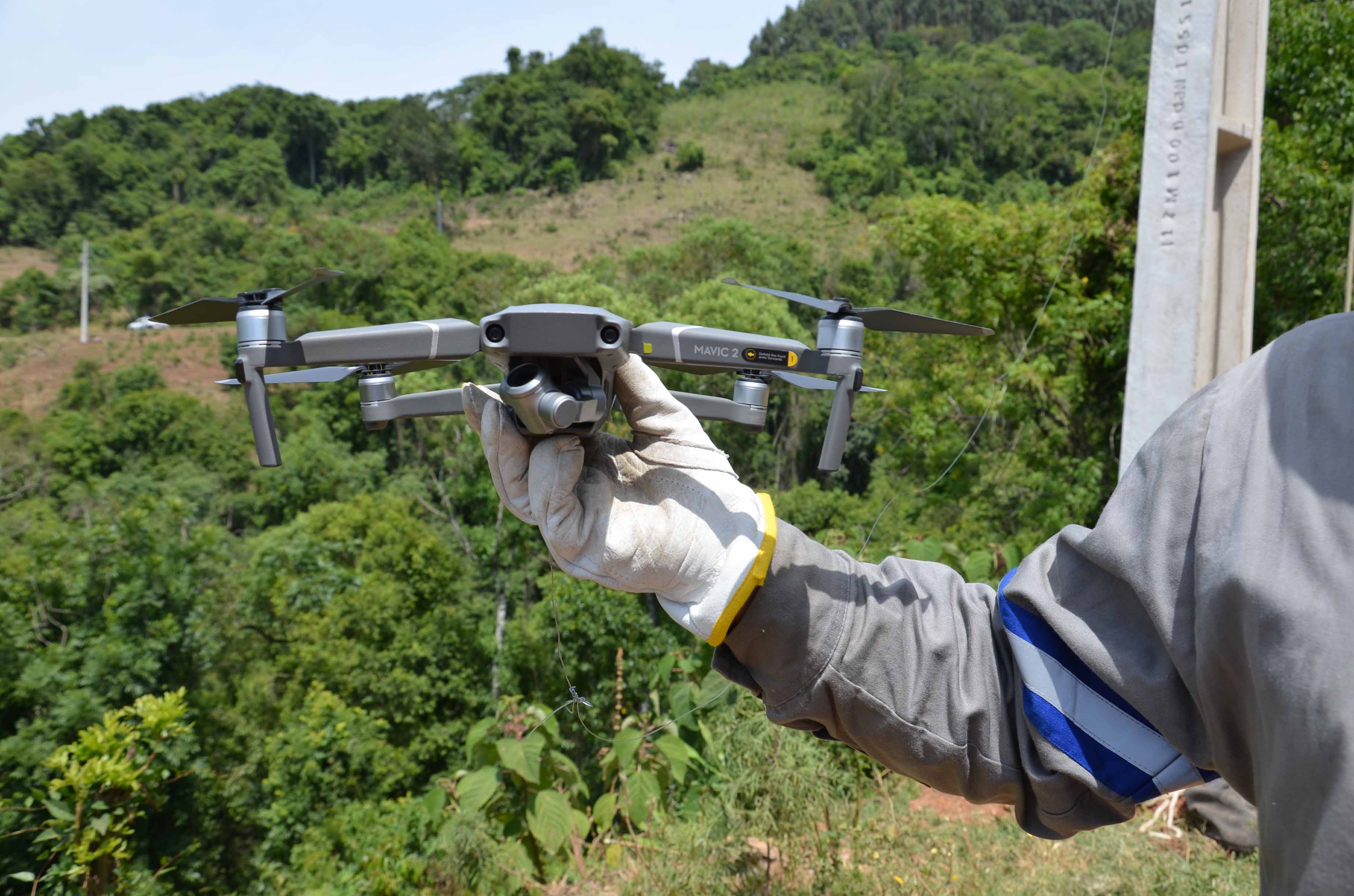 Certel utiliza drone para viabilizar rede trifásica em Canudos do Vale