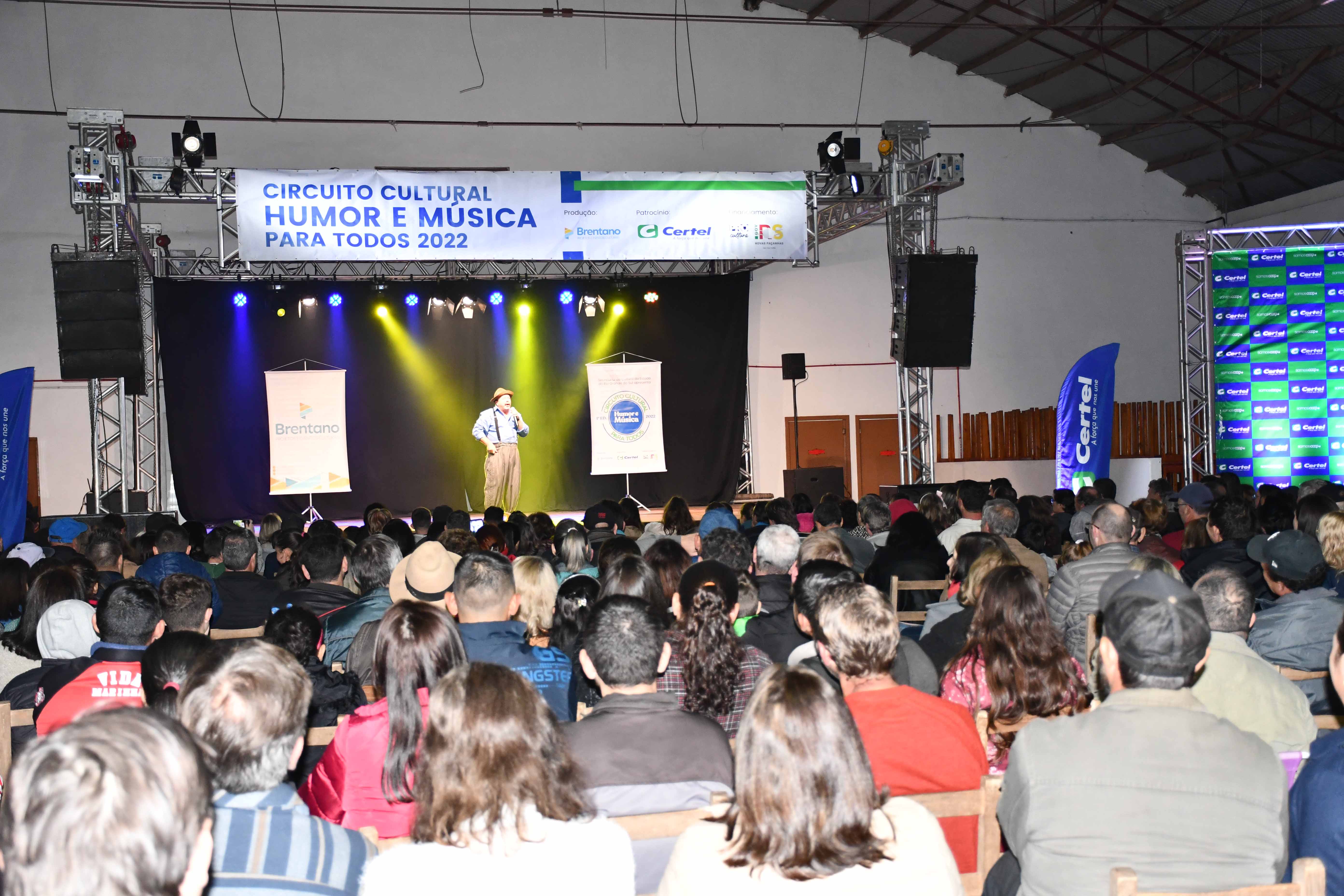 Circuito cultural da Certel levou emoção e muita alegria para Pouso Novo