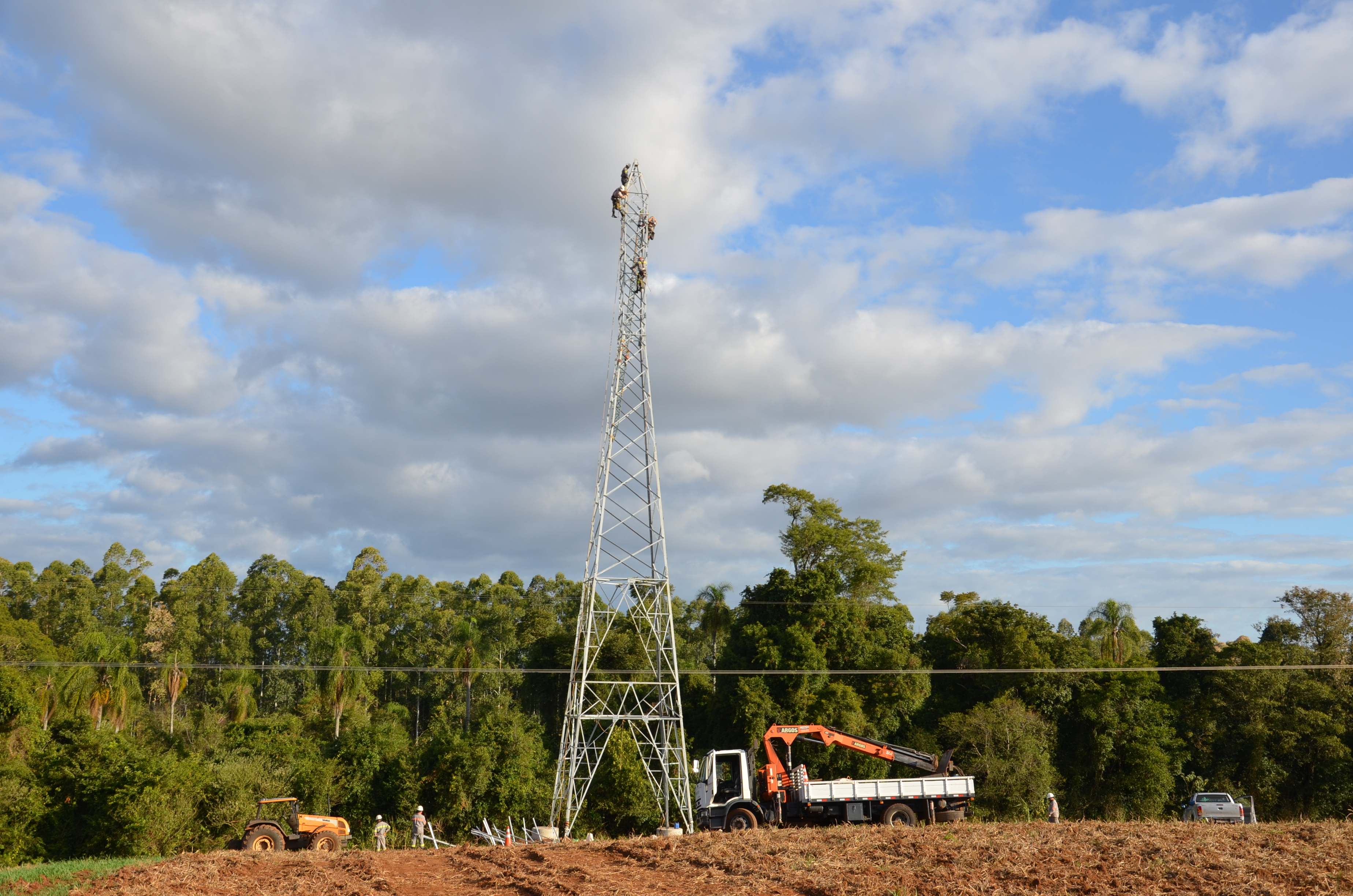 Certel investe na alavancagem do fornecimento energético   