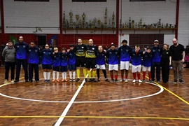Alunos da Apae fizeram jogo especial no intervalo da decisão