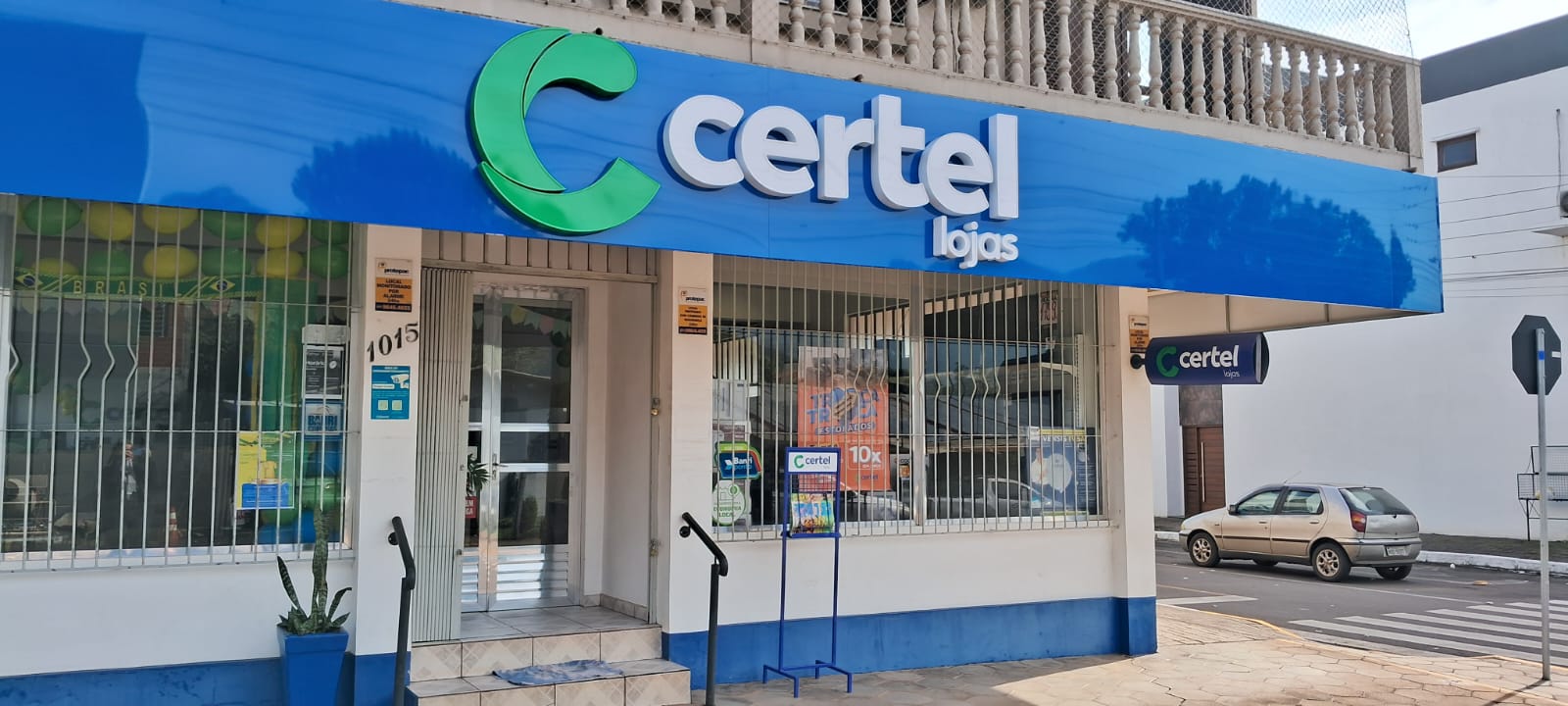 Fachada Lojas Certel