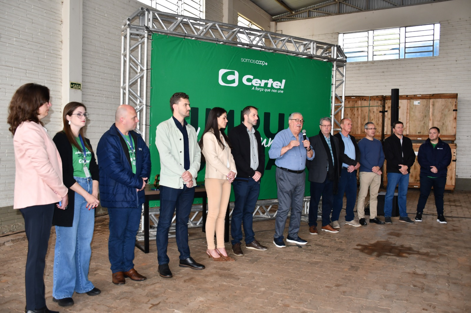 Hennemann dedicou premiação a todas as equipes